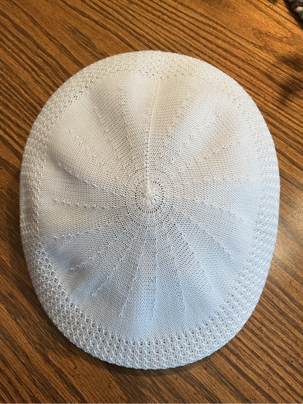 VTG Stetson White Knit Textured Flat/ Cabbie Cap Large/ X Large